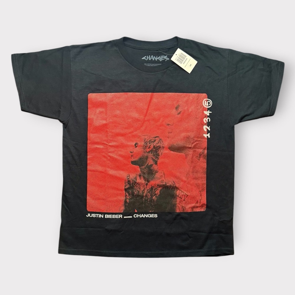 Justin Bieber Changes Tour T-Shirt Black Red Graphic Print Mens Small New NWT